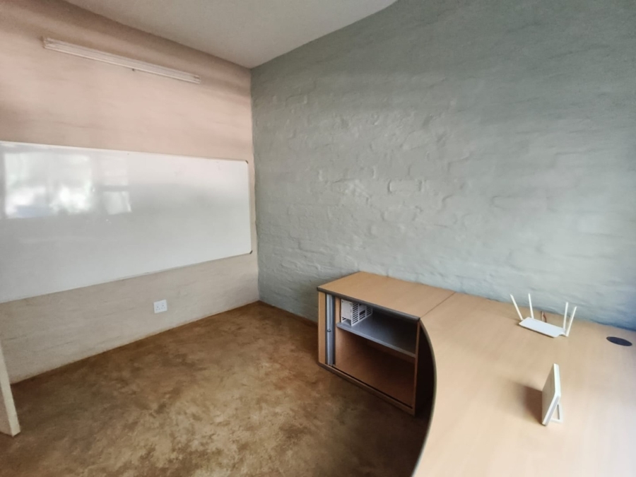 5 Bedroom Property for Sale in Mooinooi North West